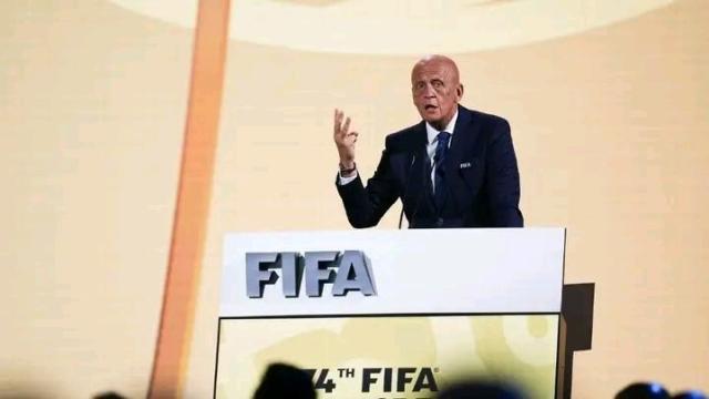 开云中国官网-VAR平替FVS允许主帅挑战判罚,足球进入鹰眼时代?